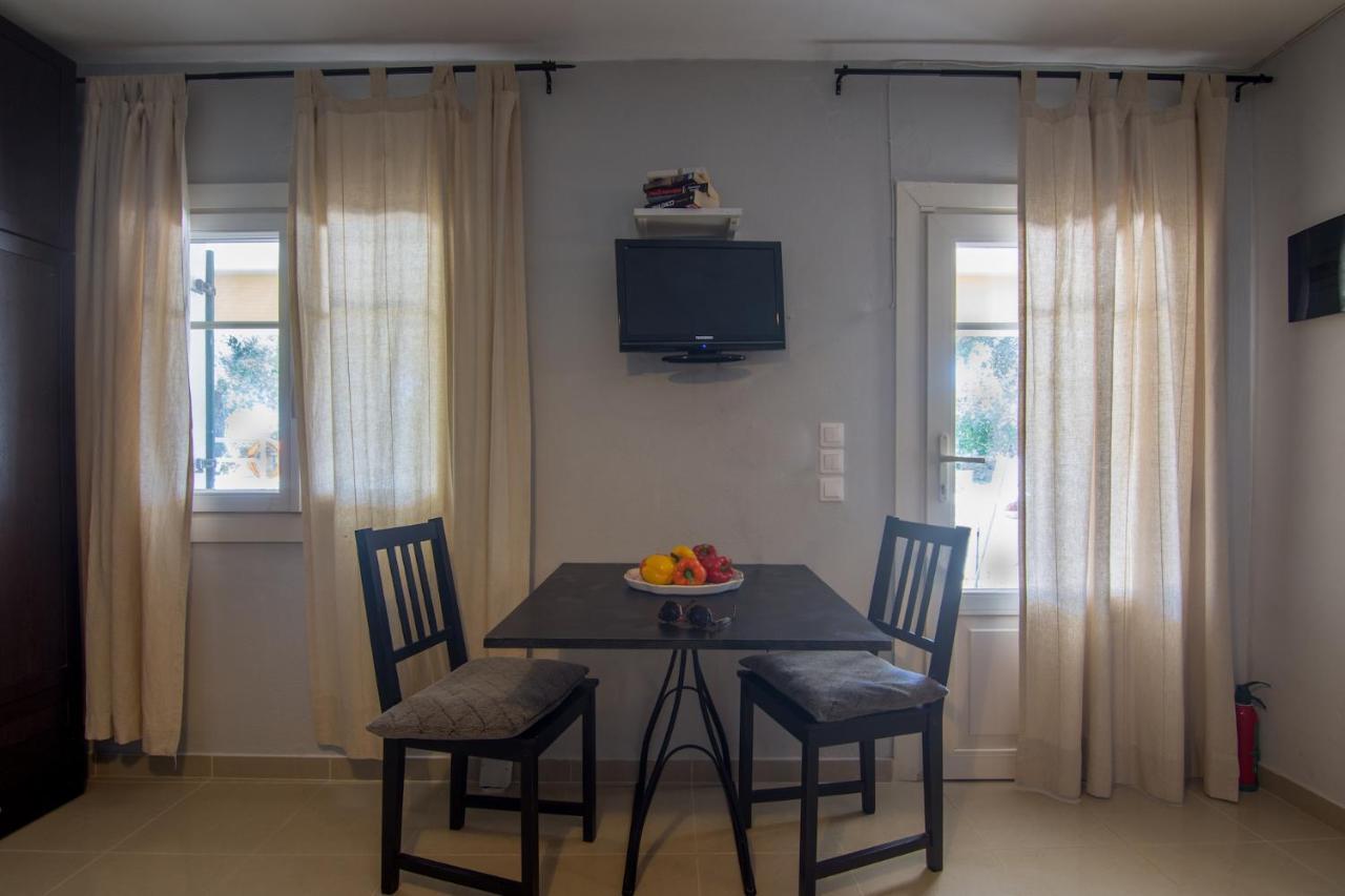 Villa Elaia Suites & Apartments No.4 Gaios Dış mekan fotoğraf